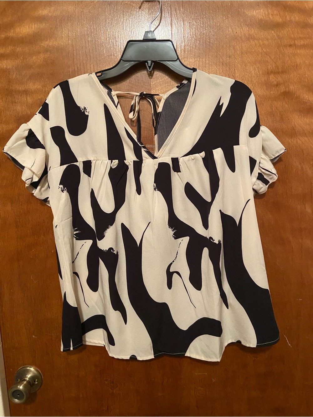 NWOT Black and Cream Top